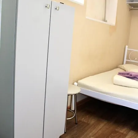 Ostello адмирал