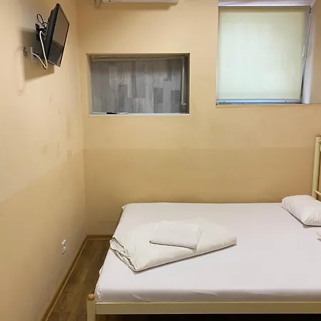 Ostello адмирал *