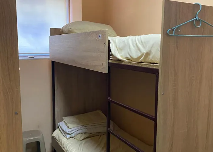 адмирал Hostel *